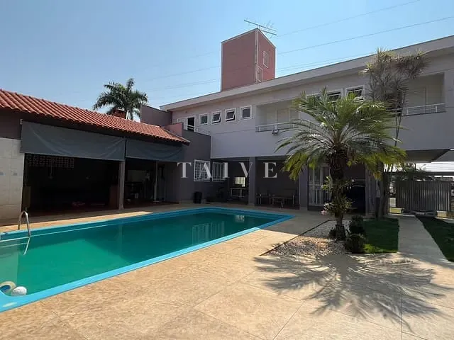 Casa com 501m² 3 quartos e 4 banheiros, à venda, no bairro Recanto do Salto em Londrina