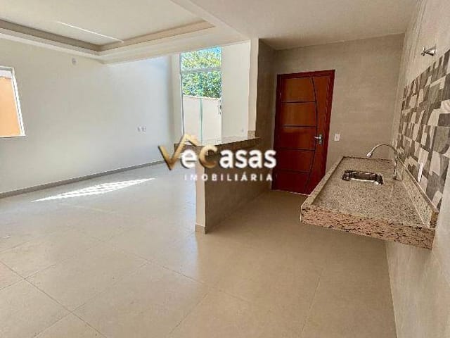 Casa com 210m² 3 quartos e 2 banheiros, à venda, no bairro Village Rio das Ostras em Rio das Ostras