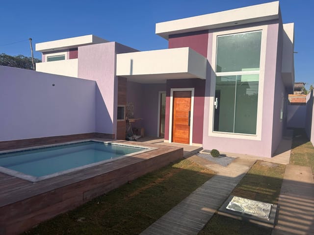 Casa com 210m² 3 quartos e 2 banheiros, à venda, no bairro Village Rio das Ostras em Rio das Ostras