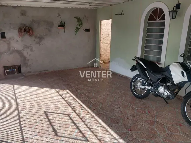 Casa com 250m² 5 quartos e 3 banheiros, à venda, no bairro Jardim Ana Emilia em Taubaté