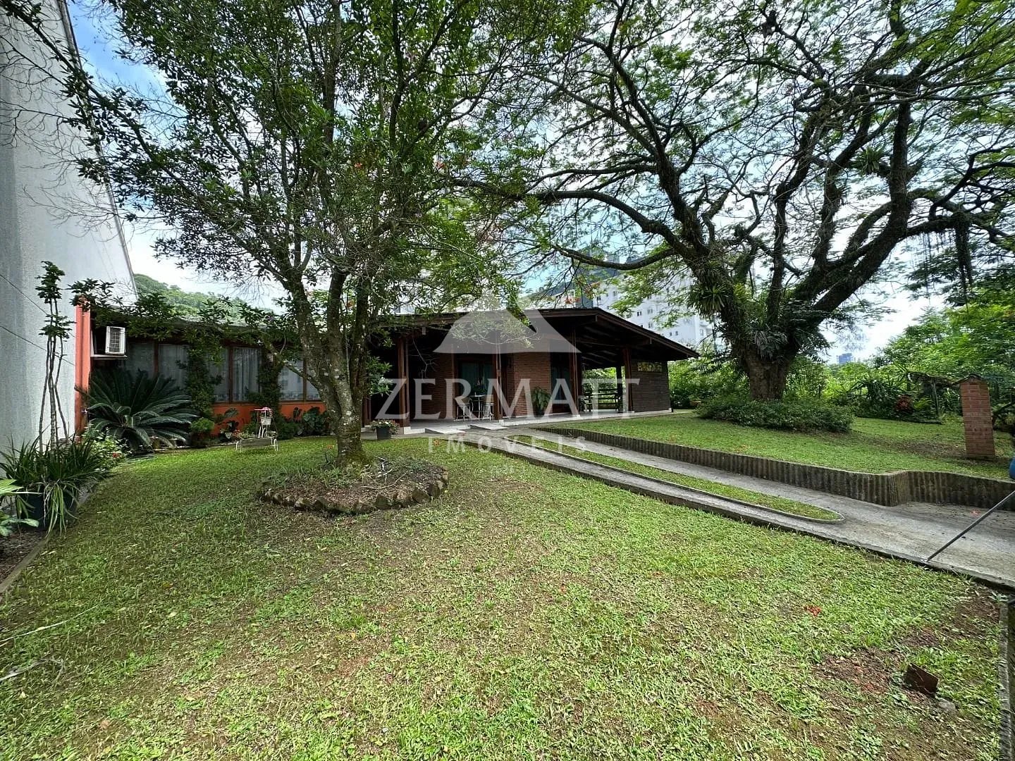 Casa com 4 dormitórios à venda, 265 m por R$ 3.180.000,00 - Vila Nova - Blumenau/SC - foto 1