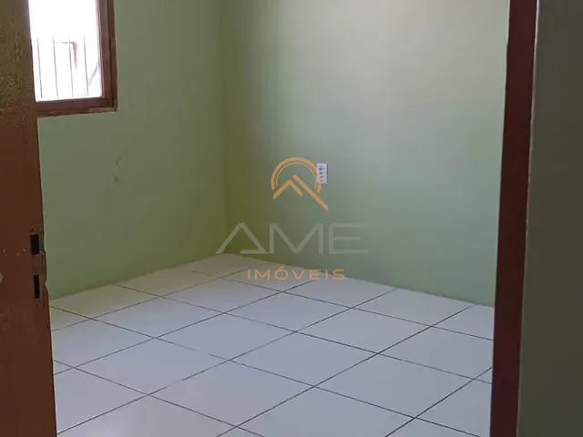 Casa 2 quartos e 1 banheiro, à venda, no bairro Fragata em Pelotas