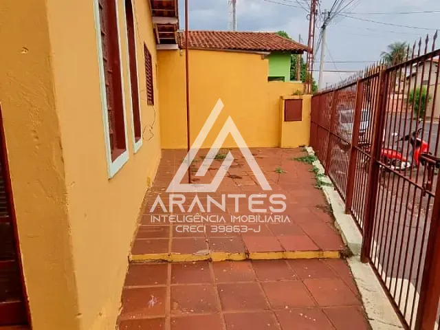 Casa 2 quartos e 2 banheiros, para alugar, no bairro Marília em Barretos