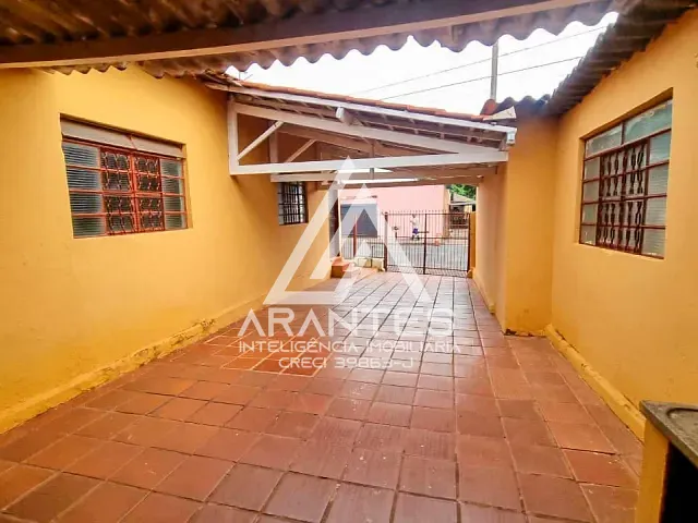 Casa 2 quartos e 2 banheiros, para alugar, no bairro Marília em Barretos