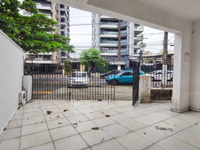 Casa 4 quartos e 2 banheiros, à venda, no bairro São Brás em Belém