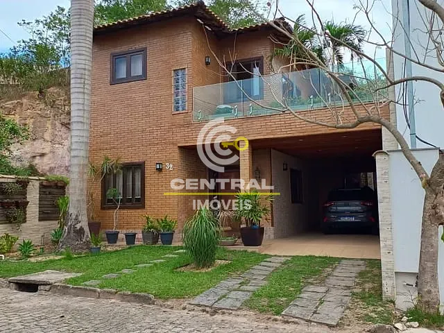 Casa com 240m² 4 quartos e 3 banheiros, à venda, no bairro Venda das Pedras em Itaboraí