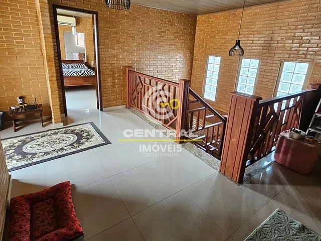 Casa com 240m² 4 quartos e 3 banheiros, à venda, no bairro Venda das Pedras em Itaboraí