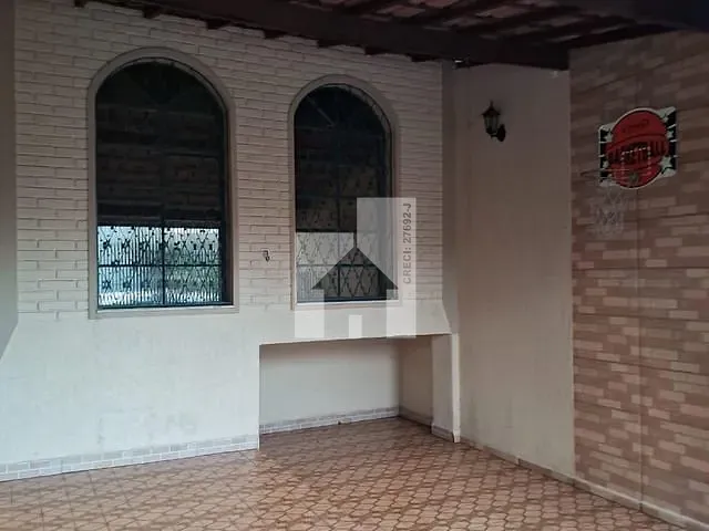 Casa com 250m² 3 quartos e 4 banheiros, à venda ou para alugar, no bairro Jardim Messina em Jundiaí