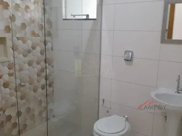 Casa com 150m² 2 quartos e 1 banheiro, à venda, no bairro Loteamento Residencial Veneza em Apucarana