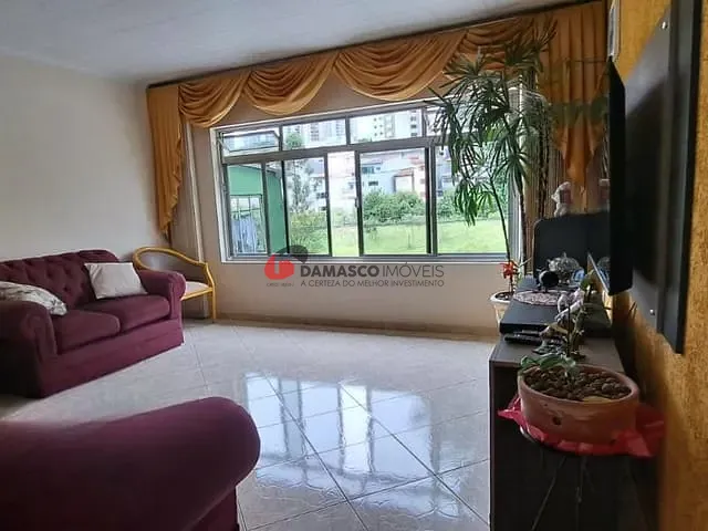 Casa com 315m² 2 quartos e 1 banheiro, à venda, no bairro Santa Maria em São Caetano do Sul