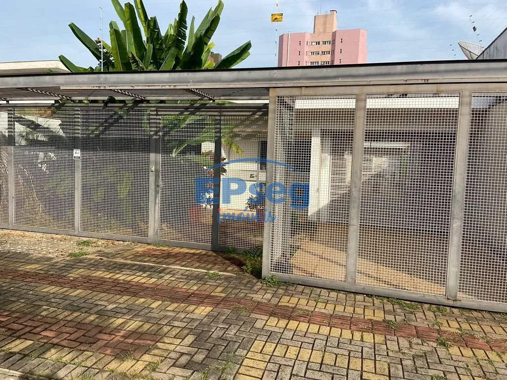 Casa, 3 quartos, 320 m² - Foto 1