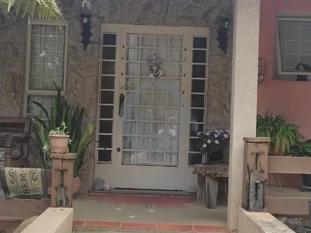 Casa com 364m² 3 quartos e 5 banheiros, à venda, no bairro Jardim do Lago em Atibaia