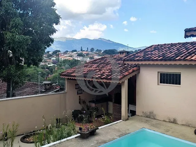 Casa com 364m² 3 quartos e 5 banheiros, à venda, no bairro Jardim do Lago em Atibaia