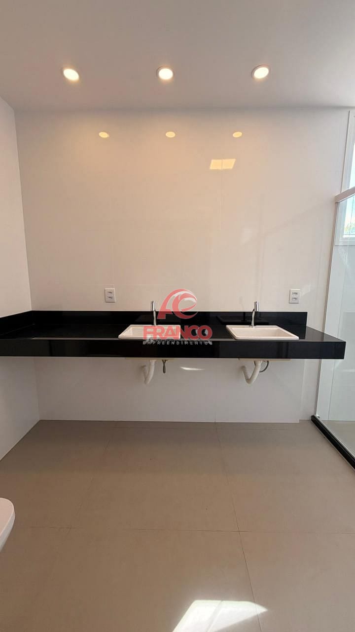 Casa, 4 quartos, 270 m² - Foto 21