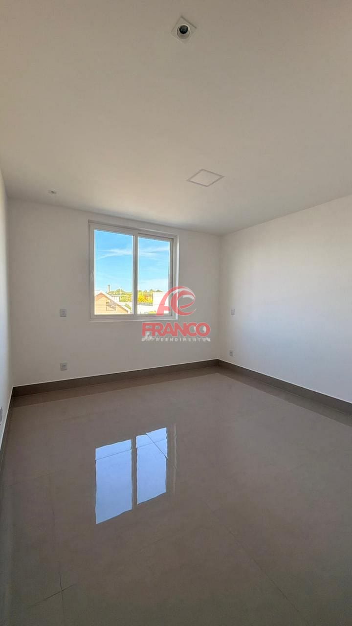 Casa, 4 quartos, 270 m² - Foto 31