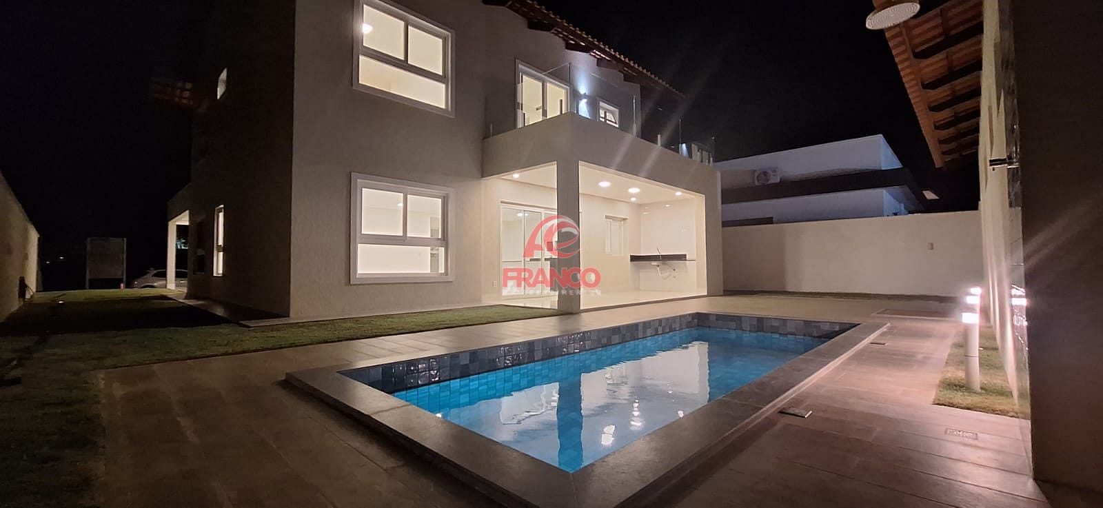 Casa, 4 quartos, 270 m² - Foto 13