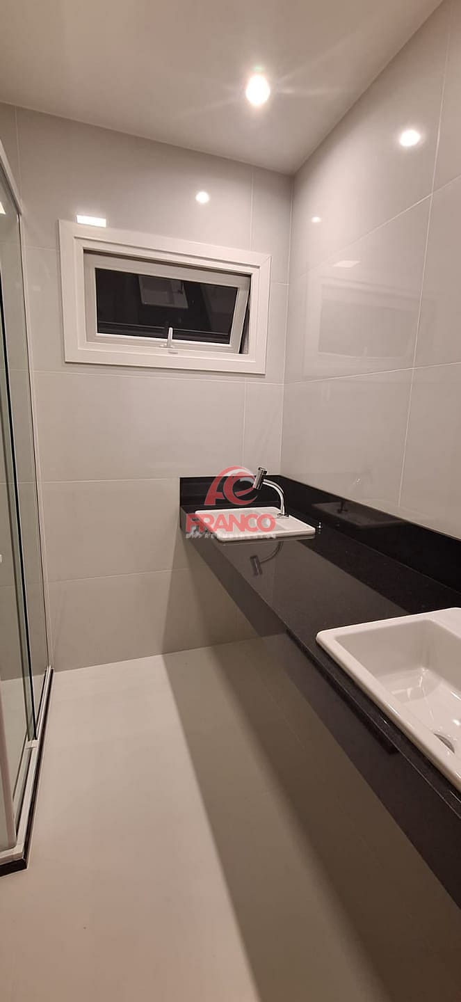 Casa, 4 quartos, 270 m² - Foto 23