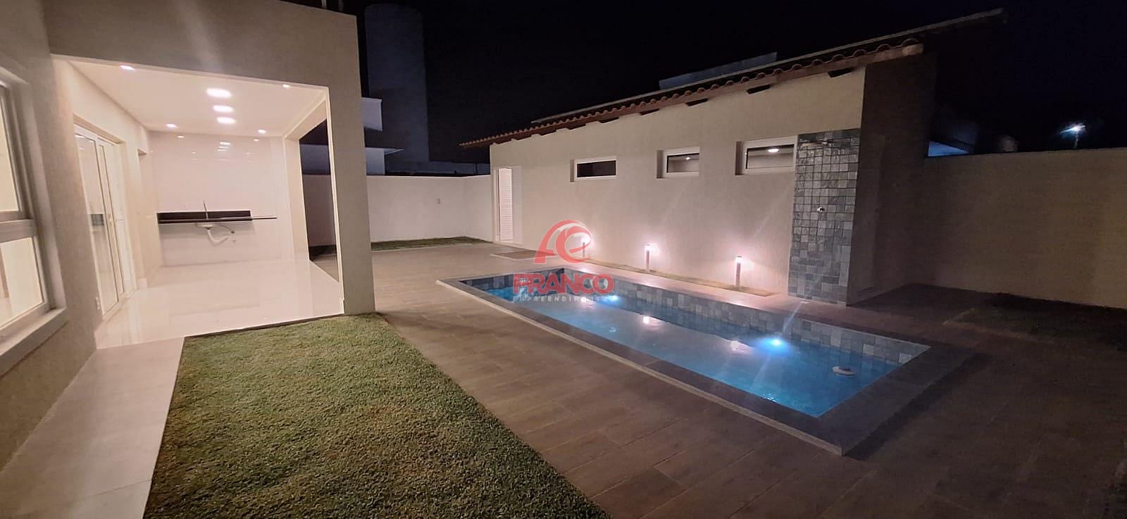Casa, 4 quartos, 270 m² - Foto 11