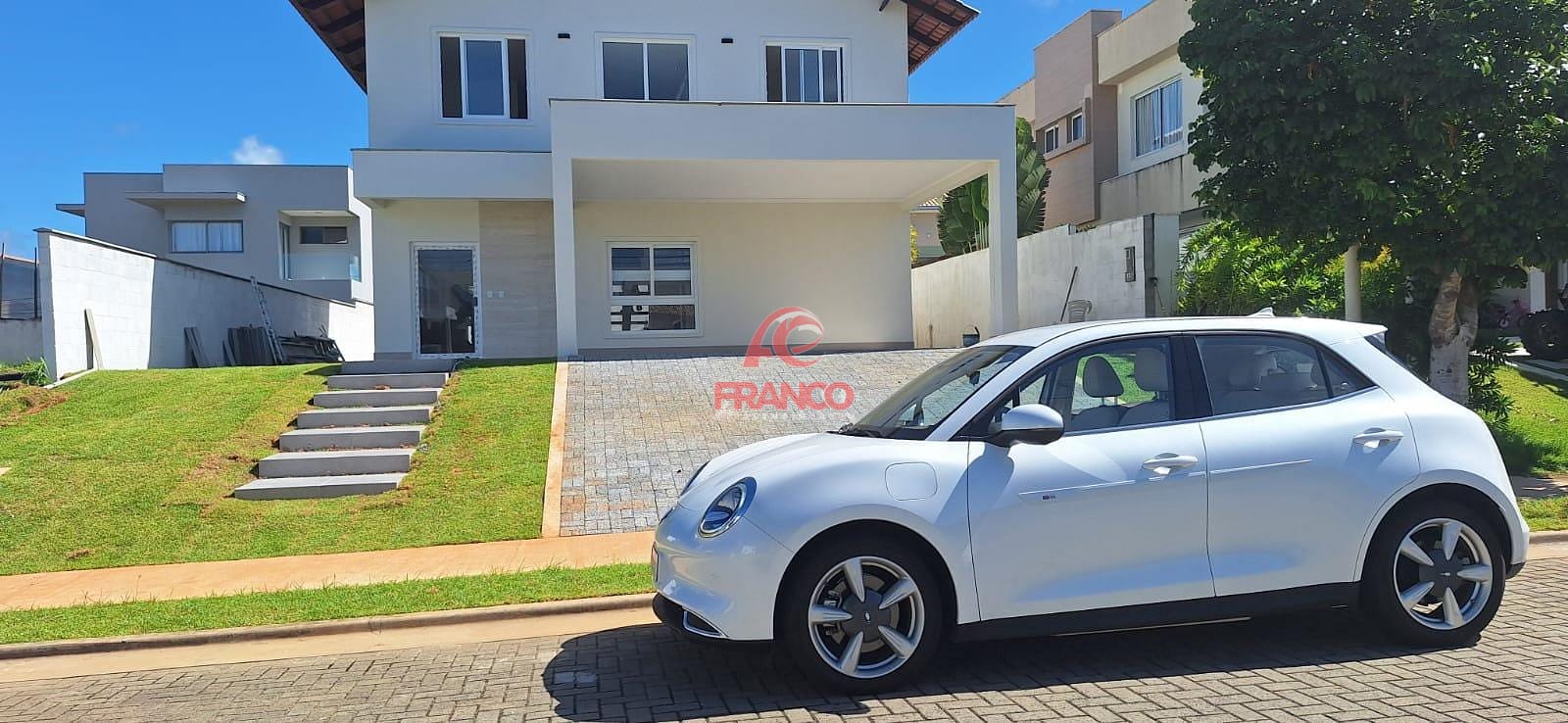 Casa, 4 quartos, 270 m² - Foto 2