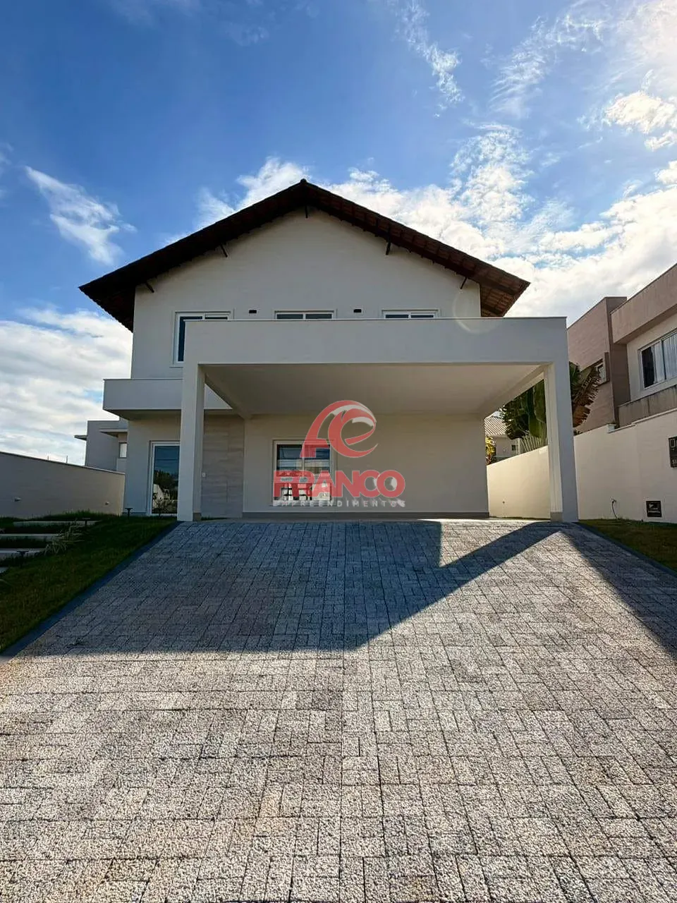 Casa, 4 quartos, 270 m² - Foto 3