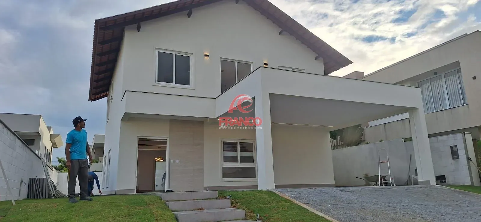 Casa, 4 quartos, 270 m² - Foto 4