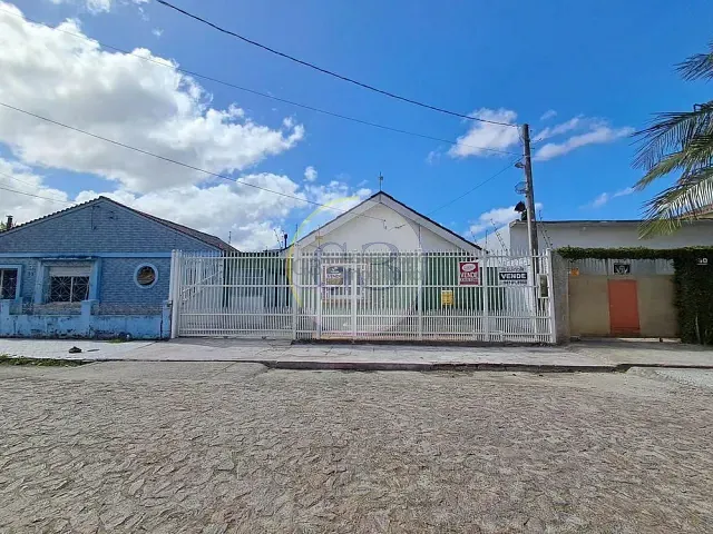Casa 2 quartos e 2 banheiros, à venda, no bairro Três Vendas em Pelotas