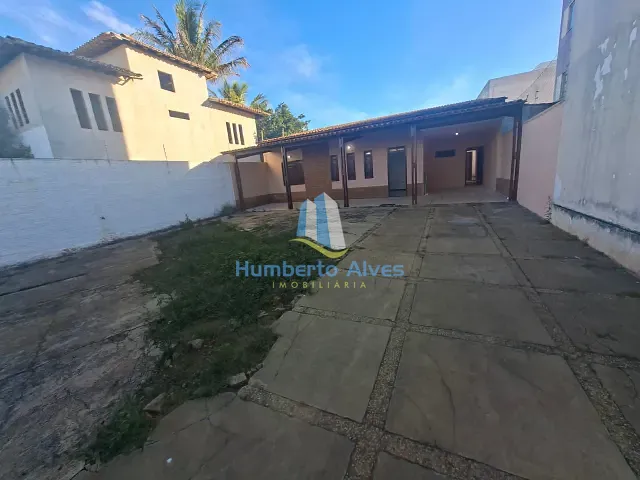 Casa 3 quartos e 2 banheiros, para alugar, no bairro Candeias em Vitória da Conquista