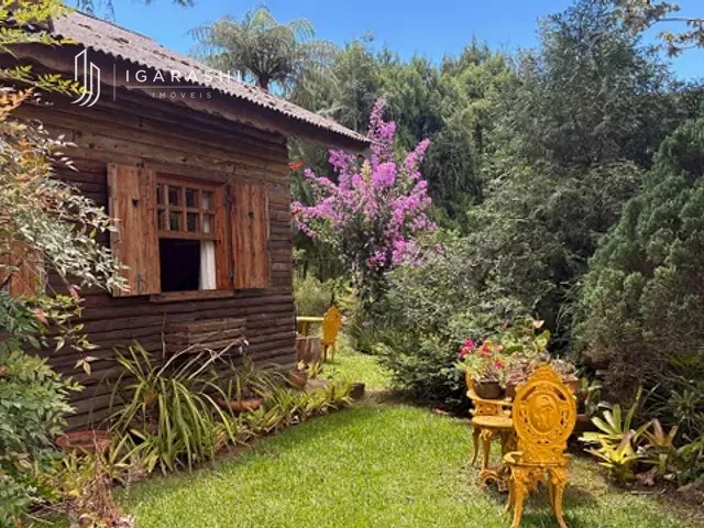 Casa 2 quartos e 3 banheiros, à venda ou para alugar, no bairro Mury em Nova Friburgo