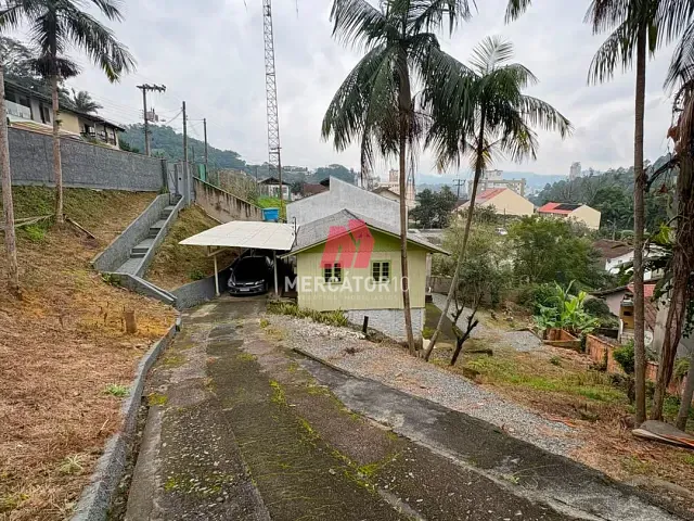 Casa 3 quartos e 2 banheiros, à venda, no bairro Itoupava Seca em Blumenau