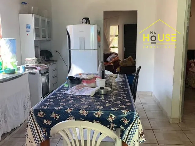 Casa com 300m², à venda, no bairro Parque Residencial do Lago em Votuporanga