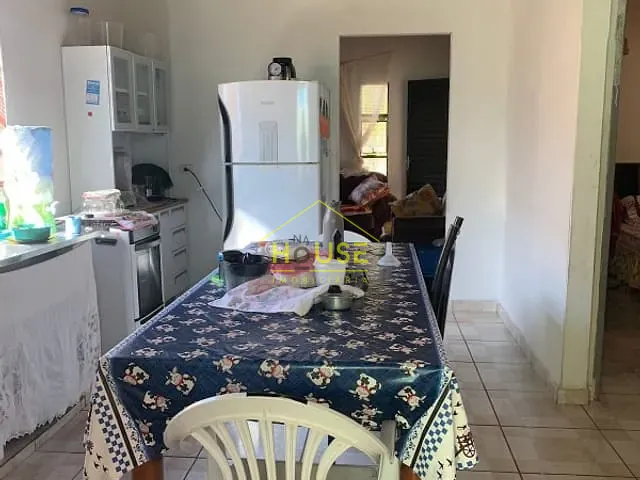 Casa com 300m², à venda, no bairro Parque Residencial do Lago em Votuporanga