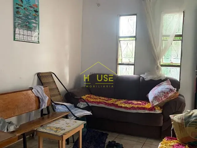 Casa com 300m², à venda, no bairro Parque Residencial do Lago em Votuporanga