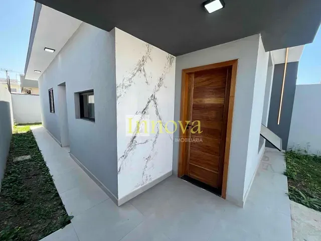 Casa com 125m² 2 quartos e 1 banheiro, à venda, no bairro Balneário dos Golfinhos em Caraguatatuba