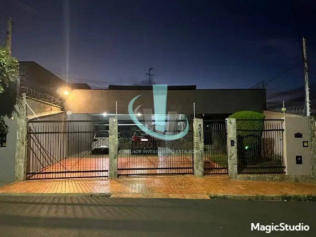 Sobrado com 499m² 3 quartos e 3 banheiros, à venda, no bairro JARDIM SANTA ANGELINA em ARARAQUARA