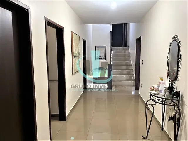 Sobrado com 499m² 3 quartos e 3 banheiros, à venda, no bairro JARDIM SANTA ANGELINA em ARARAQUARA