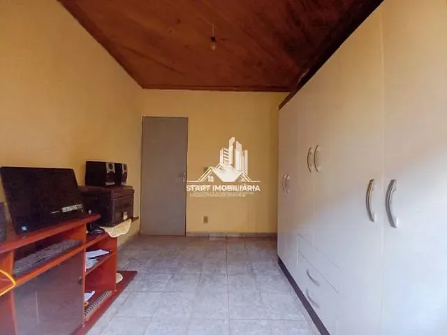 Casa 3 quartos e 2 banheiros, à venda, no bairro Conj Habit Maria Helena Pereira Bertolini em Pederneiras