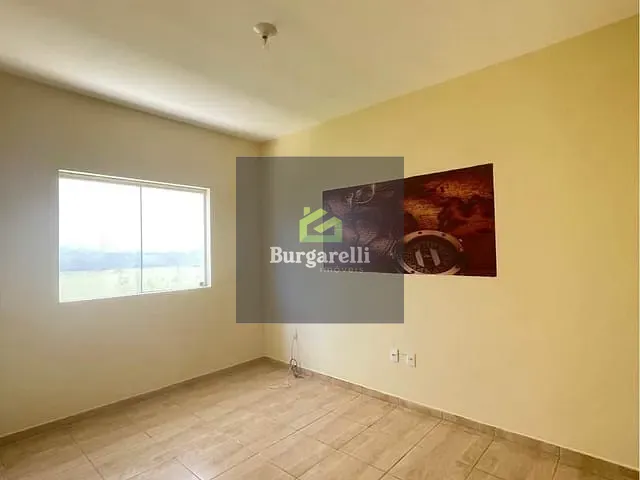 Casa 6 quartos e 3 banheiros, para alugar, no bairro Nova Lavras em Lavras