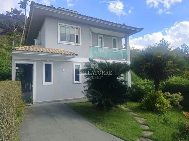 Casa com 555m² 3 quartos e 3 banheiros, à venda, no bairro Tijuca em Teresópolis
