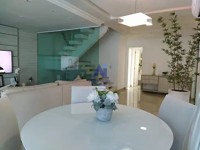 Casa com 350m² 4 quartos e 5 banheiros, à venda, no bairro Vargem Pequena em Rio de Janeiro
