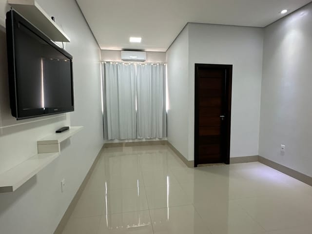 Casa com 232m² 2 quartos e 2 banheiros, à venda, no bairro Jardim Paraíso em Sinop