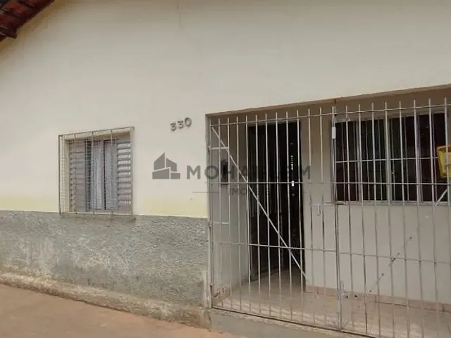Casa com 40m² 3 quartos e 1 banheiro, à venda, no bairro Centro em Piranguinho