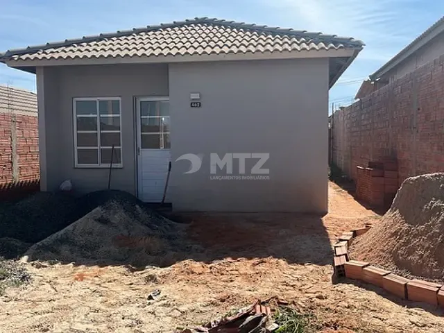 Casa 2 quartos e 1 banheiro, à venda, no bairro Botucatu Verônica (Rubião Junior) em Botucatu