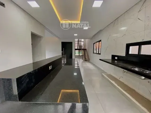 Casa com 250m² 3 quartos e 3 banheiros, à venda, no bairro Gleba Simon Frazer em Londrina