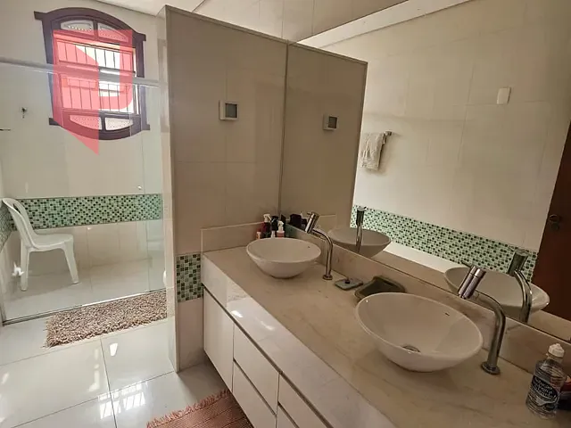 Casa com 367m² 5 quartos e 5 banheiros, à venda, no bairro Santa Rosa em Belo Horizonte