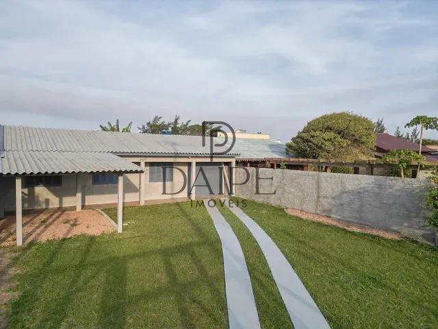 Casa com 300m² 2 quartos e 1 banheiro, à venda, no bairro Nova Tramandaí  em Tramandaí