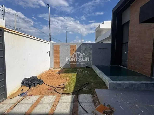 Casa com 200m² 3 quartos e 2 banheiros, à venda, no bairro Loteamento Recife em Petrolina