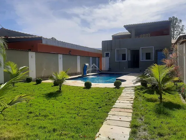 Casa com 333m² 4 quartos e 6 banheiros, à venda, no bairro Boracéia 2 em São Sebastião