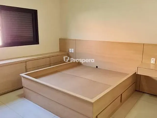 Casa com 490m² 4 quartos e 6 banheiros, à venda, no bairro Residencial Anaville em Anápolis