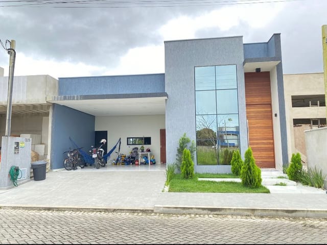 Casa com 200m² 3 quartos e 3 banheiros, à venda, no bairro São Luiz em Arapiraca