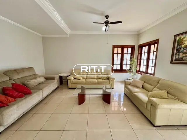 Casa com 505m² 3 quartos e 5 banheiros, à venda, no bairro Betel em Paulínia